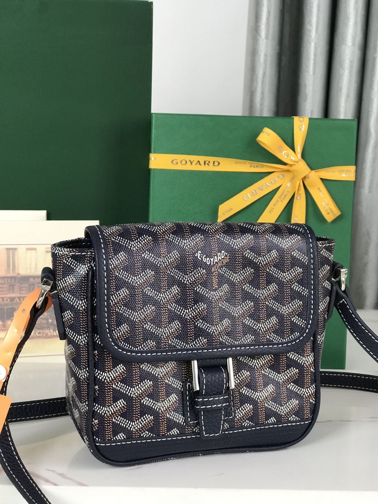 Goyard Satchel Bags